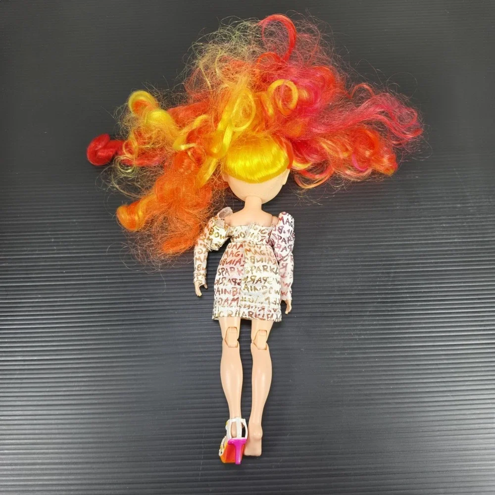 Rainbow High Laurel Devious Twin doll nude pink orange yellow Hair